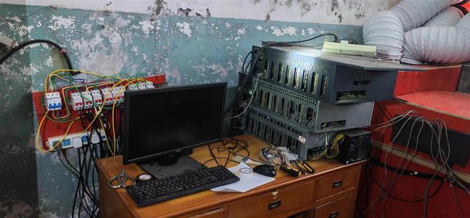 员工变“矿工”偷电挖币高额电费暴露不法行为(图1)