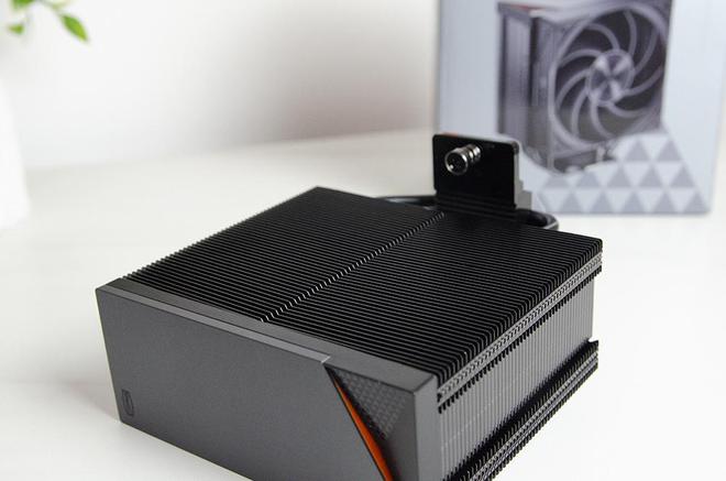 电脑散热原来它是管家超频三黑海RZ400V2风冷旗舰体验有感(图5)