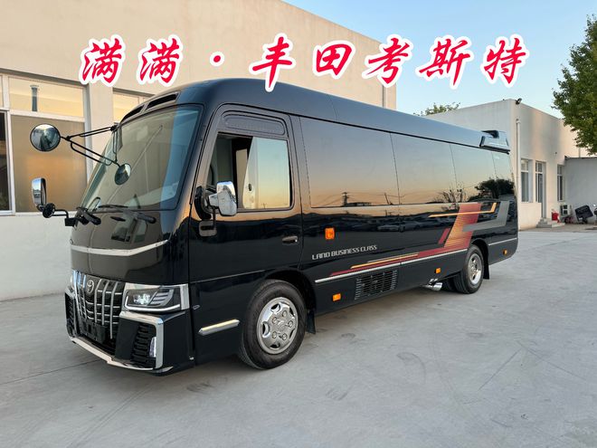 黑色丰田考斯特卓越款商务车顶置下压式风道(图1)