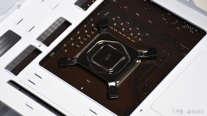 超频三臻RZ620风冷散热器：几何美学设计让电脑“冷静”运行(图11)