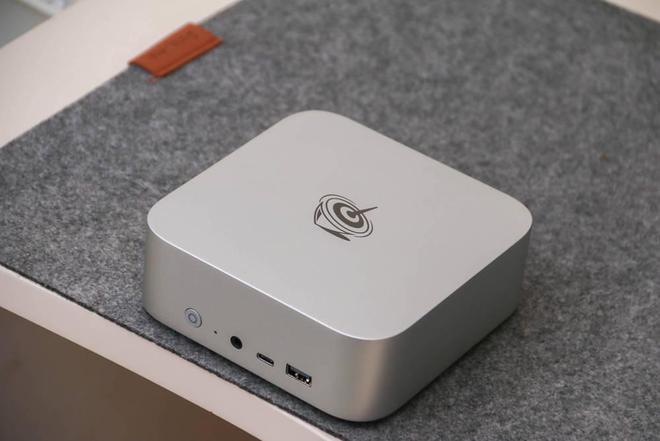 致敬经典还是消费情怀？全新模具零刻SER8R7-8845HS迷你主机体验(图10)