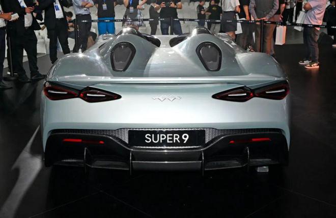 惊艳的战斗感！方程豹SUPER9(图8)