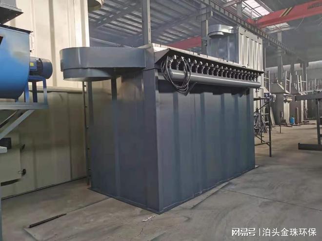 粮站用布袋除尘器主要由吸尘罩、通风管道、除尘器和风机部分组成(图1)
