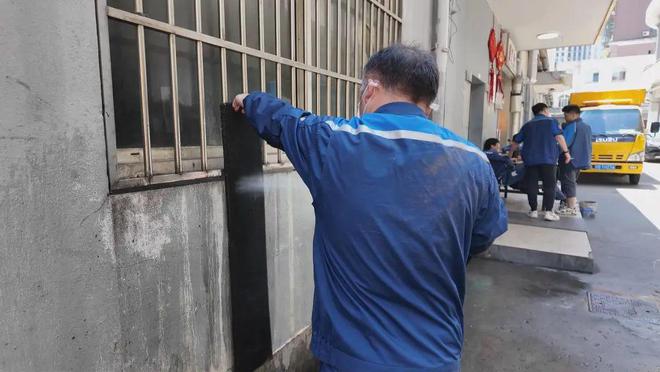 冷空调开机保养进行时随时随地为乘客送清凉→(图4)