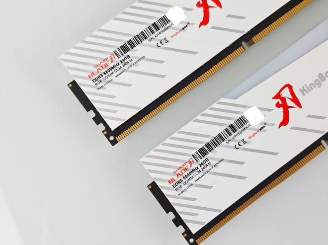 容量大又便宜大内存就是爽金百达白刃48GB6800MHz实测有感(图3)