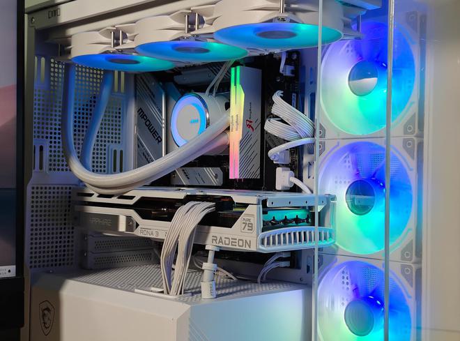 容量大又便宜大内存就是爽金百达白刃48GB6800MHz实测有感(图8)