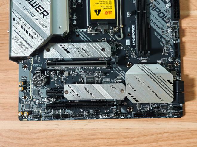容量大又便宜大内存就是爽金百达白刃48GB6800MHz实测有感(图19)