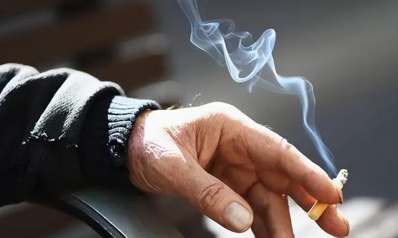 这4个时间段最好别吸烟!烟瘾再大也要控制放在心上千万别大意(图10)