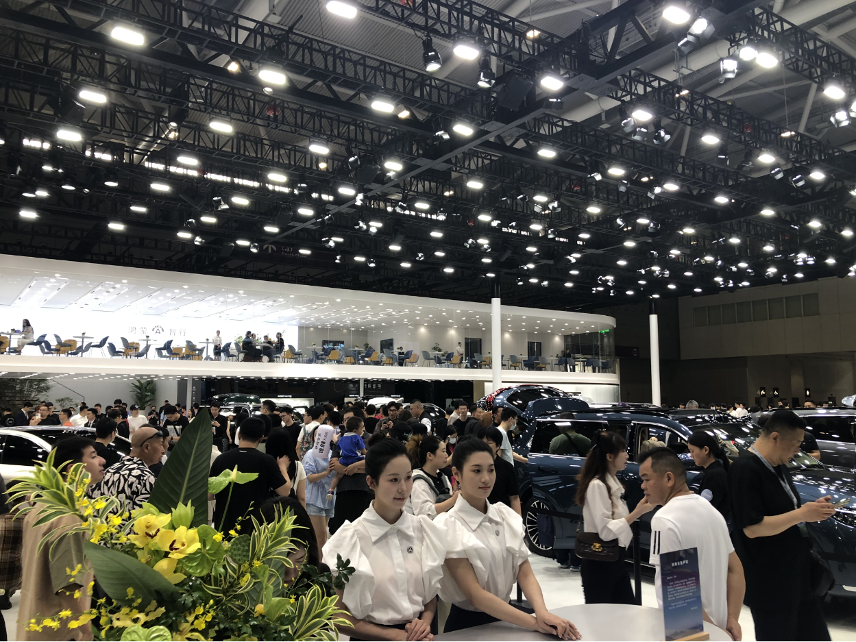享界S9亮相粤港澳大湾区车展且正式开启预订(图11)