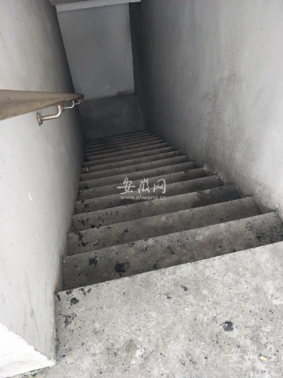 合肥弘阳广场负一楼通风管道着火A座19楼有员工楼顶逃生(图3)