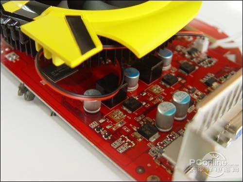 大黄蜂+GDDR5七彩虹GT240黄金版499俏销(图2)