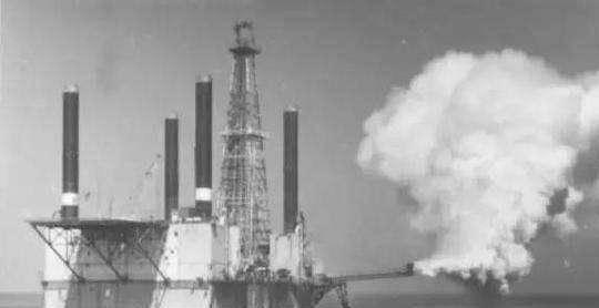 大海的哭泣揭秘渤海二号石油钻井平台事故的悲惨真相(图4)