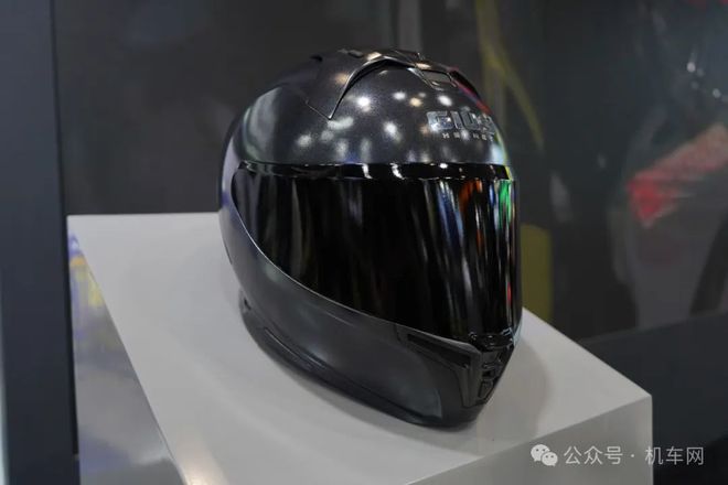 628元起摩雷士推出新子品牌觉势首款全盔(图8)