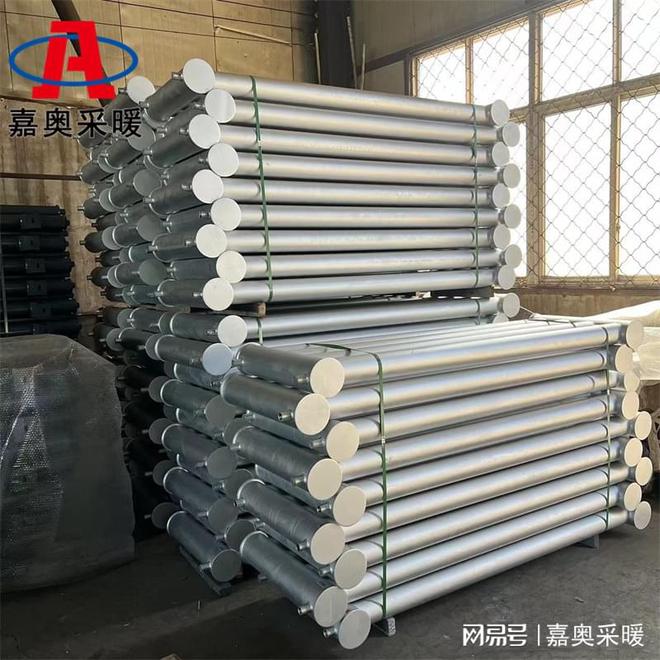 壁挂式无缝排管散热器(图1)
