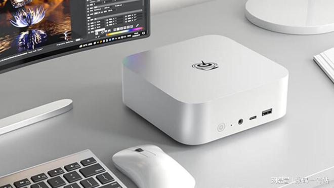 零刻SER8迷你主机上新搭载R78745HS处理器2099元起香不香？(图3)