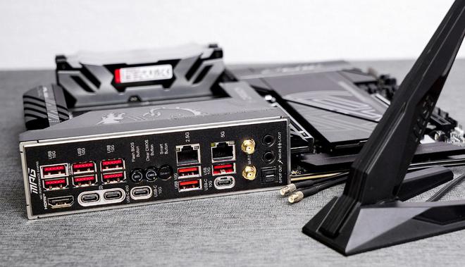 要稳就得AU+N卡！分享4080s玩黑猴优化体验MESH机箱装机(图28)