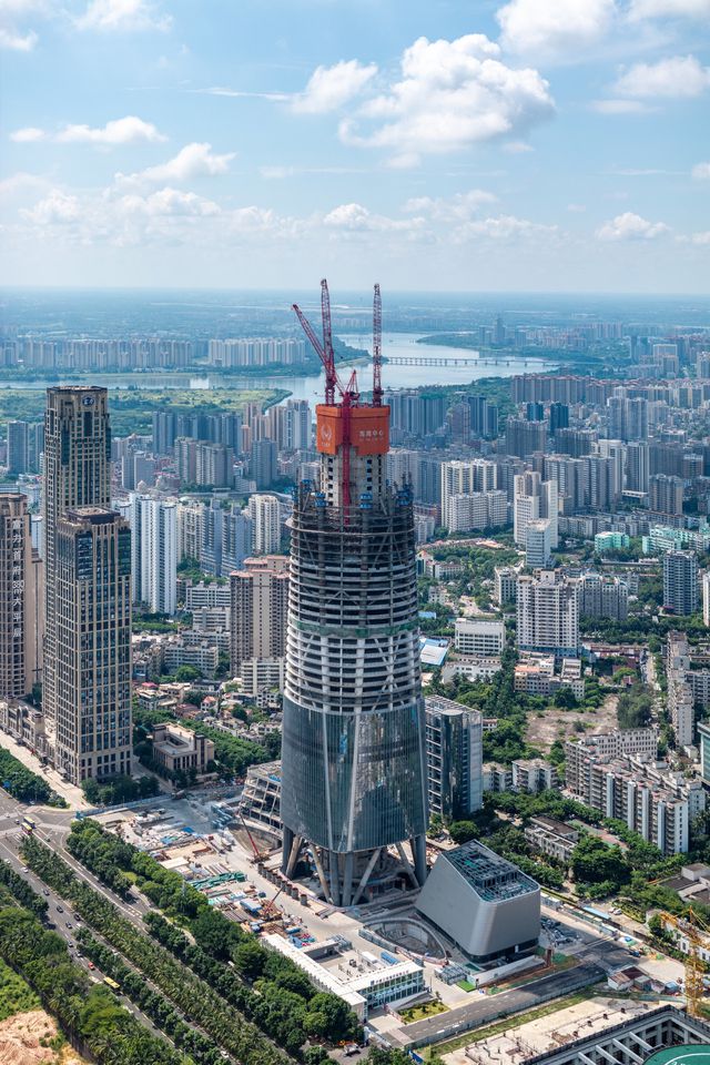 没停工！海南“第一高楼”回应：建设高度已超240米(图1)