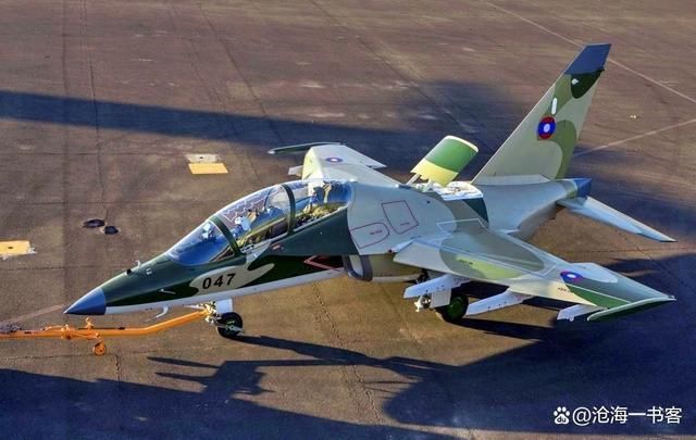老挝空军战机坠毁俄罗斯型号惹的祸？中国早已抛出橄榄枝(图2)