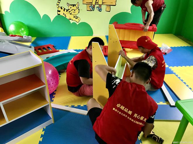室内儿童滑滑梯与游戏屋搭配(图2)