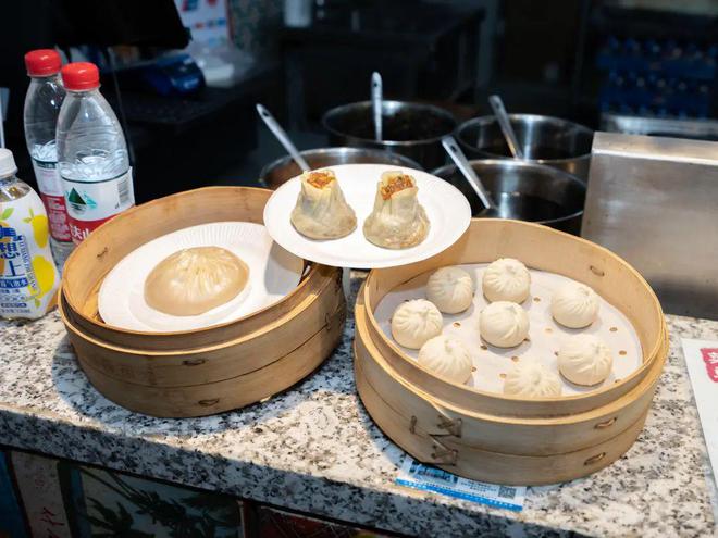 “经典的味道怎么吃都不会腻！”黄浦老字号香满进博会(图5)