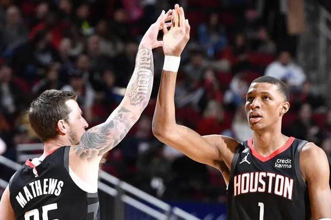 4换1再见锡安！火箭鹈鹕史诗级交易这让联盟其他球队还怎么打(图4)