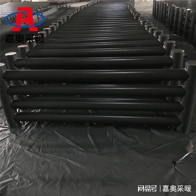 工业无缝光排管暖气片(图1)