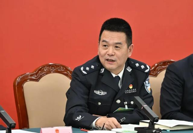 三环路出入口能否调整？二环高架公交专用车道能否优化？代表·局长面对面聊治堵(图5)