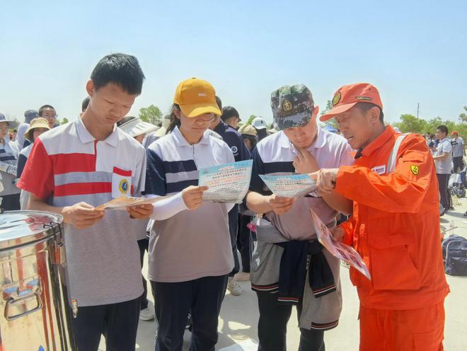 西部管道公司：企校联建共庆“五一”(图2)