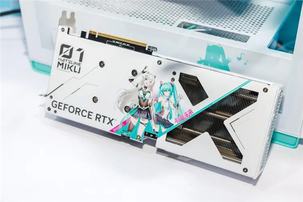 强力甜品！华硕RTX5060Ti显卡DLSS4轻松战2K光追(图13)