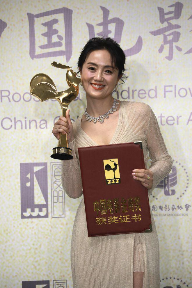 不拍戏就“消失”发丧后便一声不吭的辛柏青不需要再证明什么(图20)