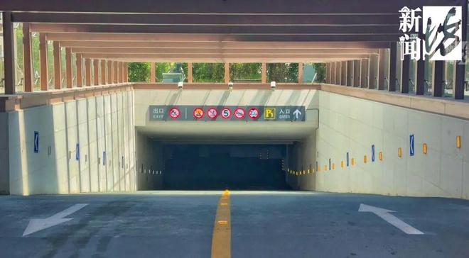 上海一小区地下车库长满“霉菌”业主：今年才交付看了作呕(图3)