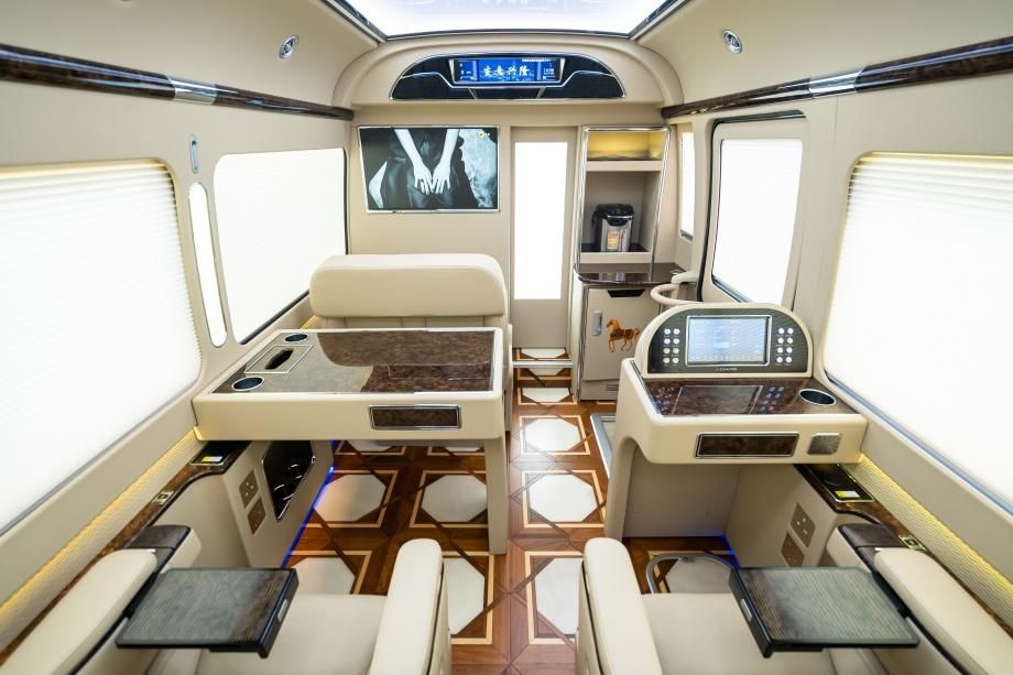 安徽阜阳丰田考斯特新款报价多少钱(图4)