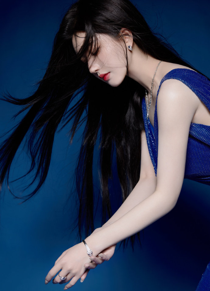 航空航天公司1-19赵静V(图1)