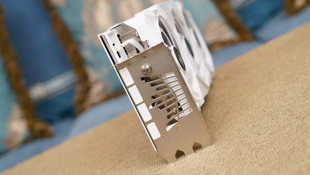 只为极致性能9950X3D+X870吹雪S+HOF5080打造的海景房主机分享(图27)