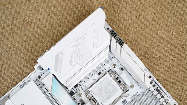 只为极致性能9950X3D+X870吹雪S+HOF5080打造的海景房主机分享(图9)