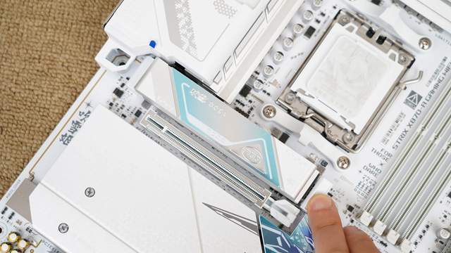 只为极致性能9950X3D+X870吹雪S+HOF5080打造的海景房主机分享(图16)