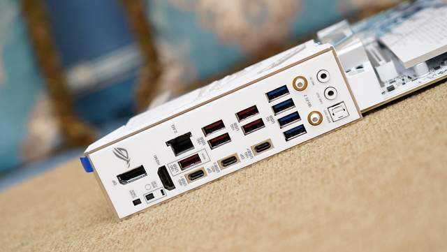 只为极致性能9950X3D+X870吹雪S+HOF5080打造的海景房主机分享(图20)