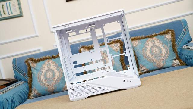 只为极致性能9950X3D+X870吹雪S+HOF5080打造的海景房主机分享(图59)