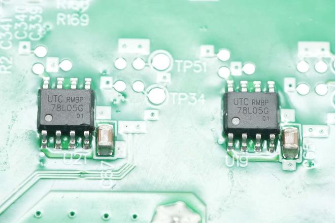 三相交流输入英飞源40kW新能源汽车碳化硅充电模块拆解(图11)