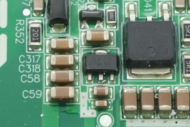 三相交流输入英飞源40kW新能源汽车碳化硅充电模块拆解(图17)