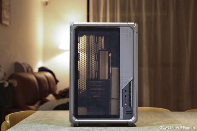 不仅颜值出众更兼顾散热的电竞海景房机箱乔思伯X400来了(图5)