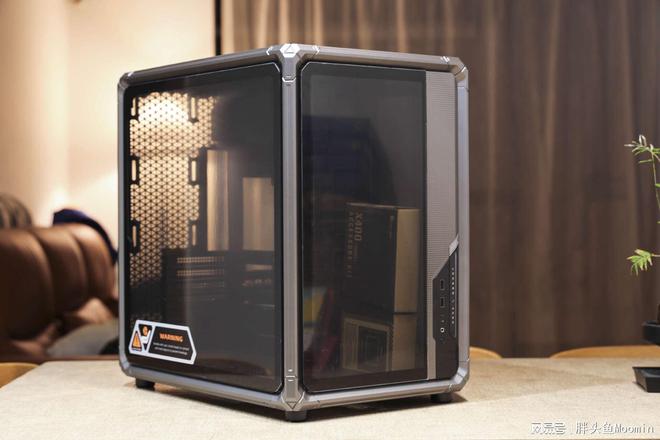 不仅颜值出众更兼顾散热的电竞海景房机箱乔思伯X400来了(图3)