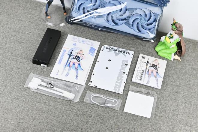 影驰RTX5070星曜LUNAOC游戏显卡开箱拆解评测(图2)