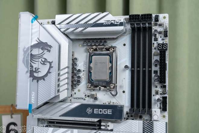 游戏、工作无短板打造桌面艺术品先马巨浪Ⅲ搭配微星Z890刀锋(图9)