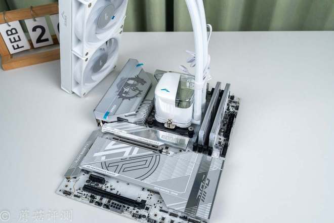 游戏、工作无短板打造桌面艺术品先马巨浪Ⅲ搭配微星Z890刀锋(图14)