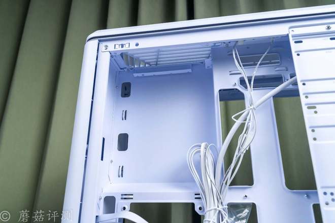 游戏、工作无短板打造桌面艺术品先马巨浪Ⅲ搭配微星Z890刀锋(图35)