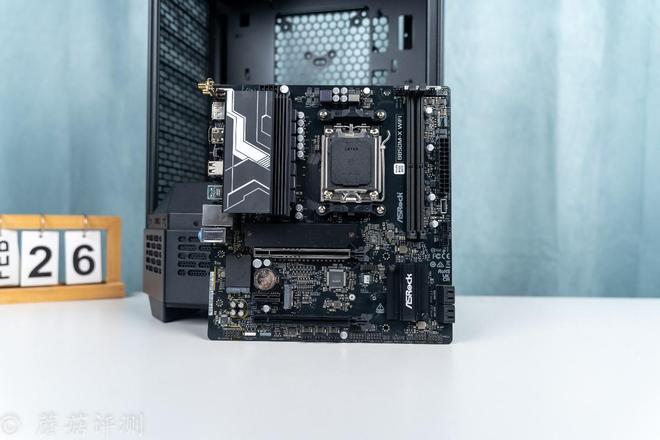 占地小内部空间大华擎B850M-XWIFI主板搭配Tower300机箱(图7)