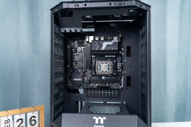 占地小内部空间大华擎B850M-XWIFI主板搭配Tower300机箱(图9)