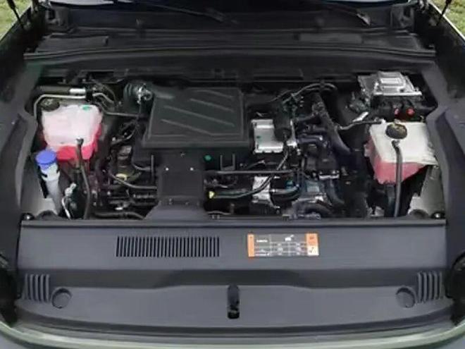 “可城、可玩、可野”2298万起福特智趣烈马上市(图8)