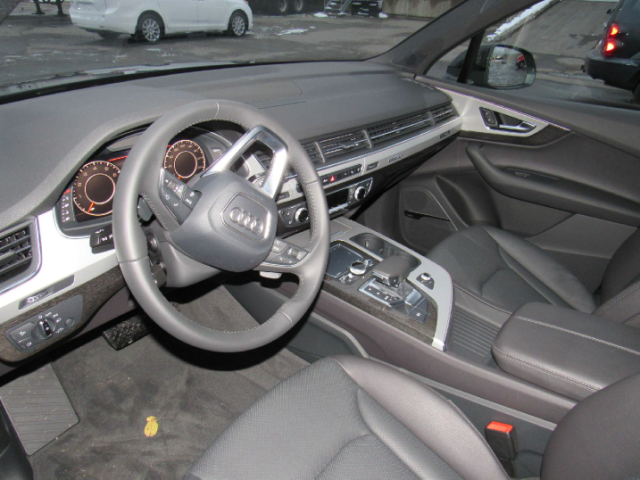 17款奥迪Q7加热和通风系统全季运动轮胎(图5)